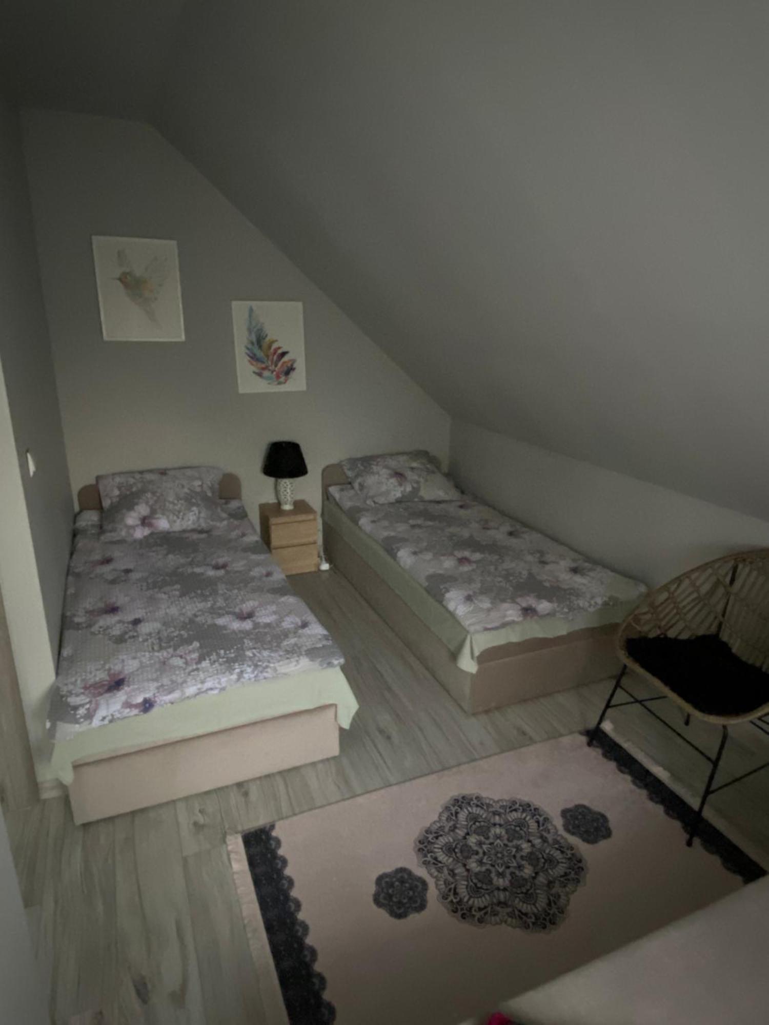 Apartamenty Lesna Osiem Jezow Sudecki Quarto foto